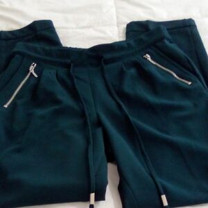 Women Hunter Green Pants